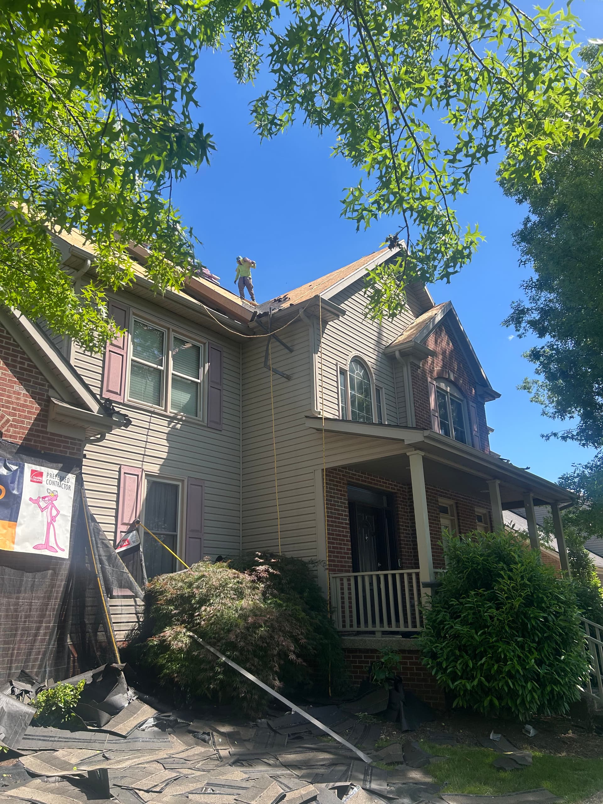 Roof Replacement in Williamsburg Gray Kicks Off a Full Home Refresh image