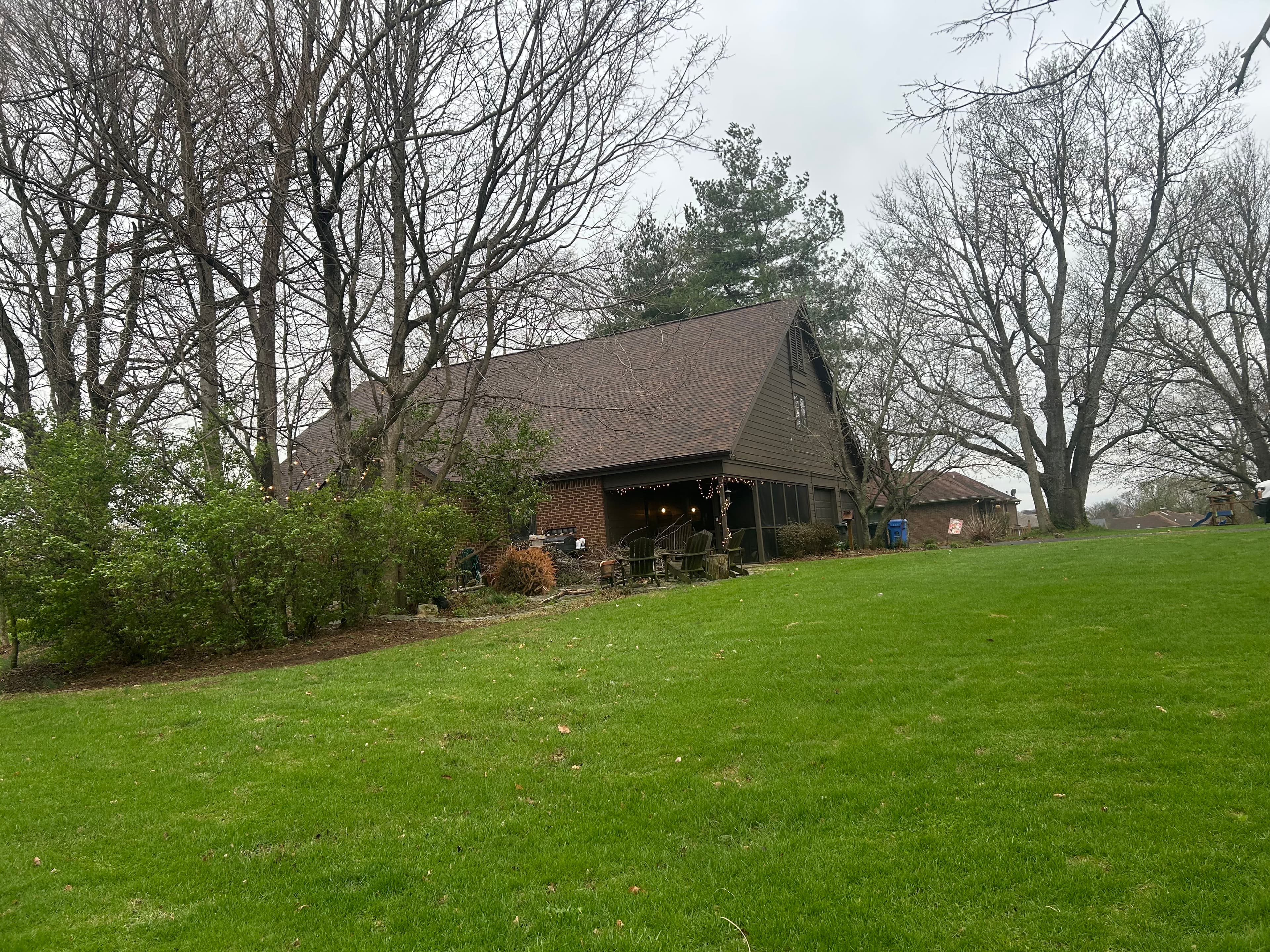 Project Top-Notch Roof Replacement for a Classic Home image